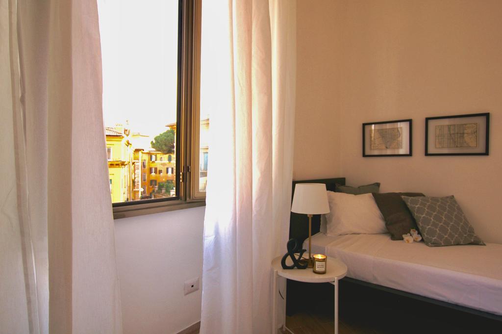 Ostia Holiday Domus In Laterano Roma Dış mekan fotoğraf